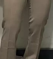 그 전에 슬랙스 바지 샀을땐 155 기장 으로 샀는 건 딱 사이즈 좋았는데 이건 조금 길어