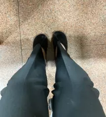 쫀쫀하고 편해요! 하이웨스트라 다리도 길어보여용
