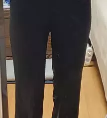 블랙이랑 베이지 따로 구매했는데, 핏이 좀 다르네요 블랙이 통이 좀 작지만 그래도 핏