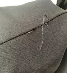 블랙1개, 베이지1개 구매했는ㄷㅔ 두개 바지 질감이 달라요. 더 탄탄한 느낌은 블랙이긴