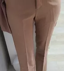 평소 바지는 제일 작은사이즈에서 수선해서 입거나 어쩔 수 없이 크게 입었는데 이건 너