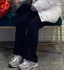 가성비 너무 좋아요. 재구매합니다. 핏도 예뻐요. 당연히 싼티나지만! 직장에서 휘뚜루