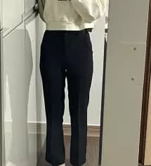 살면서 쇼핑몰에 착장 리뷰는 처음 올리는데 너무 맘에들어요ㅠㅠㅠ155/45-6kg인데 딱 