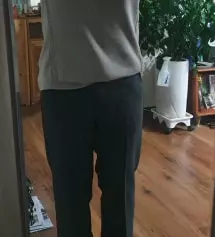 스판이 끝내주네요. 허리부터 밑단까지 어디한군데 조이는곳 없이 편하고 오히려 엉덩이