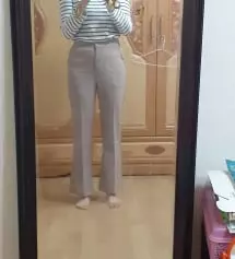 와이드버전 모찌슬랙스?는 m으로 사도 여유있었는데 이건 좀 더 딱 맞는거 같네요. 불편