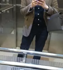 편하고 아무거나 입어도 잘어울리고 너무 좋아요. 다른색깔도 사고싶어 고민이에요 짱짱