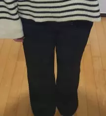 이거 진심 바지 편해요~키160이고 160키용 구매했을때 딱 좋았어요. 특히나 허리부분이