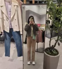 제가 정장바지를 입는 직장인이라 이런 느낌의 슬렉스나 바지를 많이 구매합니다. 바지