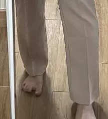 역시 바지는 고고싱 허리랑 길이 아주 딱 좋고 핏도 마음에 들어요 모카베이지에 이어 