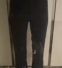 너무 마음에들어요!! 이 옷 다른색깔로 세가지 구매했어요
