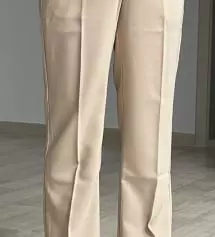 사이즈 딱 잘 맞고 바지가 너무 편해서 자주 입고 다닐 것 같다. 너무 마음에 든다.