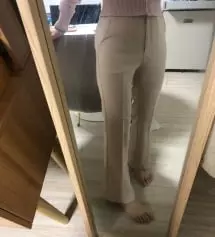 제 몸사이즈에 딱이에여 다리도 길어보이거 맘에듭니다 여름엔 더울것갘아요
