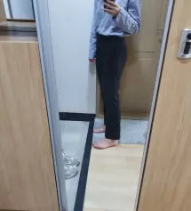 이거 정말 꼭 사세요. 입어보고 정말 반했습니다. 핏이 진짜 너무 예쁘고 다리도 길어보
