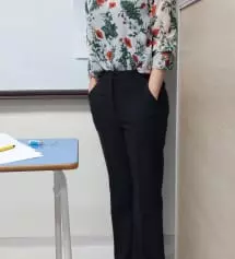 너무 이뻐요. 하비버전 처음 사봤는데 생각보다 편해요. 그리고 키160인데 다리가 짧은