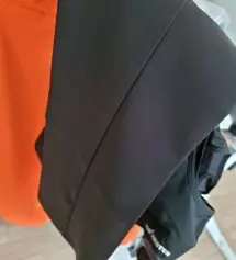 바지 예쁜데 가랭이라고해야하나...한번 건드렸다가 찢어져서 옷수선가서 꼬맴 키160에