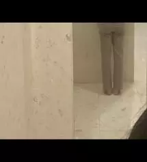 너무 예뻐요. 그리고 오래 입어도 무릎이 안나와서 좋은 것 같아요. 길이감에 따라 다른