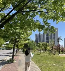 몇번째 다시 구매하는 바지!!!!! 편하고 예쁘고 매일 이거밖에 못입어요ㅠㅠ 색이 조금