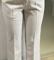 예전에 블랙 삿엇는데 사이즈도 그렇고 너무 맘에 들어 다른색도 삿어요 잘맞고 좋아요