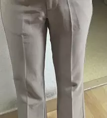 색깔이 예쁜거 같아서 다른거 사는 김에 이 색도 삿어요 비치는거 전혀없고 좋아요