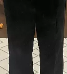 핏이 정말 최고에여 그래서 교복 바지처럼 입어서 더 구런지 보풀이 많이 나면 버리고 