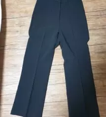 옷에 주름이 많이져서 빨아입어야 겠어요. 길이적당해요 .허리는 살짝 작은데 살좀 빼볼