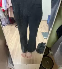 찰랑거리고 마니 두껍지않아 좋앗어요 생각햇던거보단 살짝 두께감 잇어요
