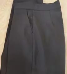 키 159, 몸무게 47. 코로나 이후로 살이 쪄서 새로 바지 사려고 찾다가 구매했고 늘 xs