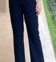 여름 바지인데 여름에 못입으면 어떡하나 고민많이 했습니다ㅠ한달걸려서 받았구요
