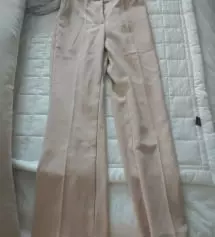 사이즈도 딱 좋고 찾던색이고 저렴하고 아주좋아요~~ 첨에 접혀 온 자국은 스팀다리미로