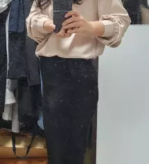 150을 살까 154를 살까 고민하다가 150으로 샀는데 복숭아뼈 덮는 길이 정도에요. 평소