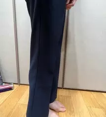 이런 바지 찾기 힘든데 인생바지 찾았어요.허리도 밴드라서 편하고 기장도 딱 이네요.주