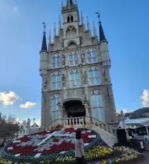 실제보다 날씬해보이고 편해요. 키도 커보여서 완전 대만족입니다.그리고 배송도 빨라요