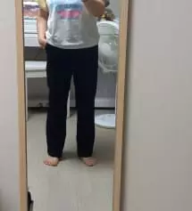 바지는 다리가 길어보이고 예뻐요 다만 뱃살 부자라
