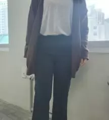 길이도 잘 맞고 바지핏도 예쁩니다.
