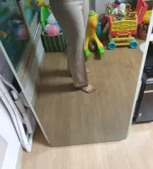 슬랙스는 하비L로 주문하니 잘 맞고 좋았는데.. 이 바지는 팬티라인표시나고 조이네요.