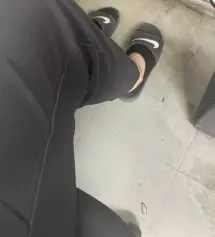 오............스판이 짝짝 늘어나고 엄청 편하네요. 살이쪄서그런가 주머니도 튀어나오