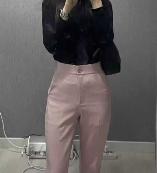 고고싱 슬렉스는 말해뭐해죠 154기준으로 항상 155사면 딱 예뻐서 블랙부터 깔별로 다 