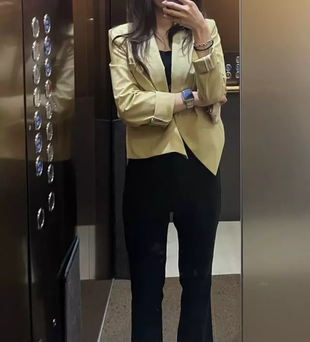 고고싱 슬렉스는 말해뭐해죠 154기준으로 항상 155사면 딱 예뻐서 블랙부터 깔별로 다 