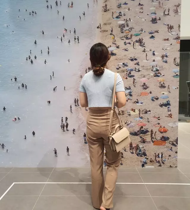 옷이 낡으면 새로운 옷을 사 입는 편인데 이 슬렉스는 제 인생바지여서 1년 동안 베이지