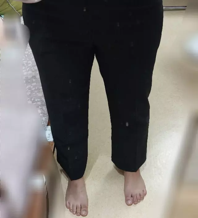 맨날 모찌 일자만 입다가 부츠컷이 있길래 (일자보다 더 인기가 많아서) 구매해봤어요 