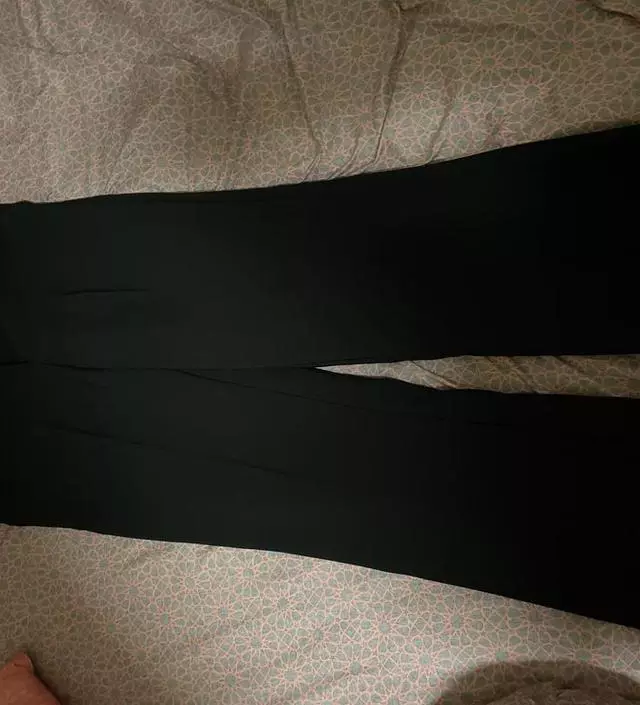 바지핏이 제가 딱 원하는 핏이에요
