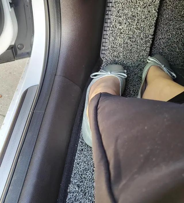 몇번째 구매인지! 요즘같은 날씨에 슬랙스 최고에요! 출퇴근 운전할때도 너무 편하고, 