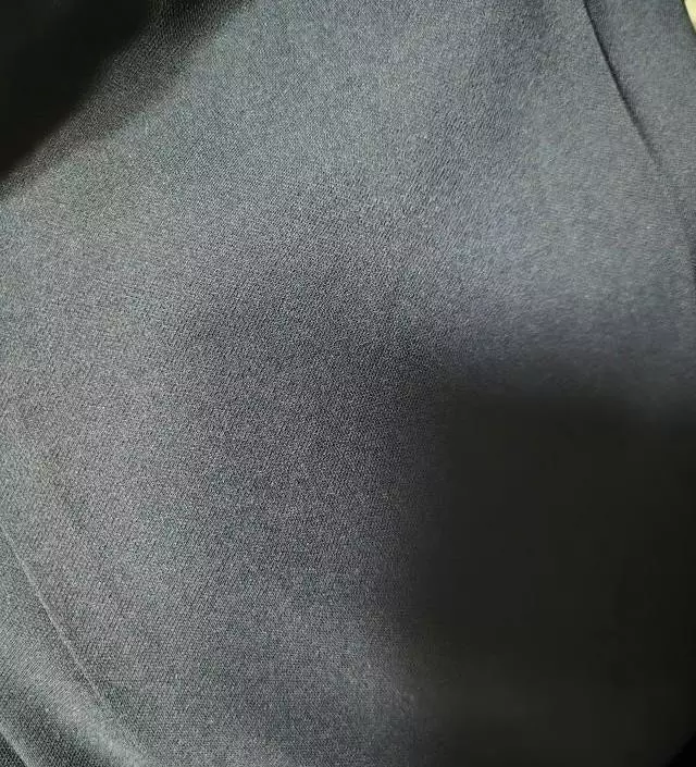 동일 사이즈 대비 살짝 타이트해요
