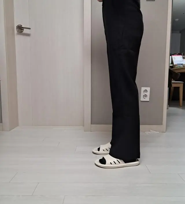 147에 37 인데  핏도 이쁘고  사이즈도  딱이에요.
