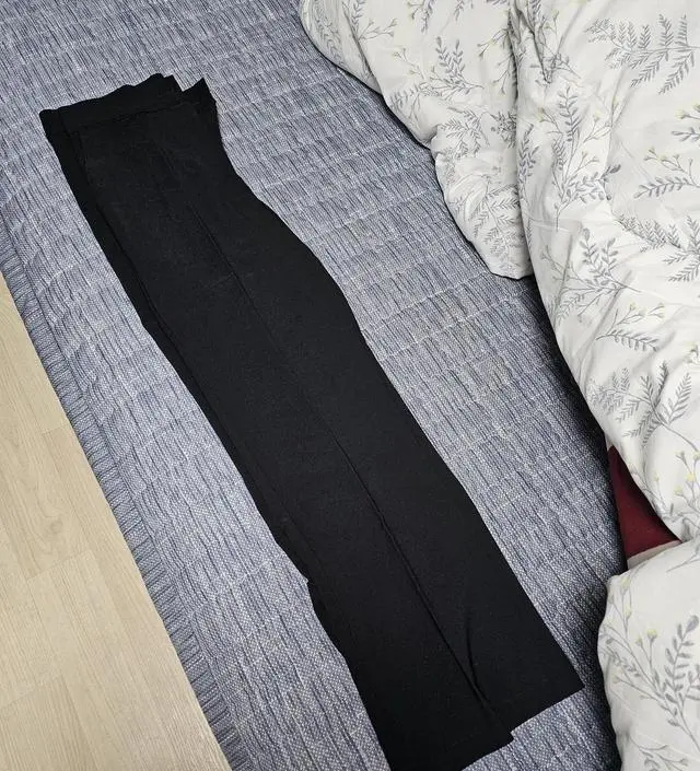 재구매템이에요. 키작녀라 바지를 온라인에서 사기는힘든데 이제품은 길이도 맞고 핏도