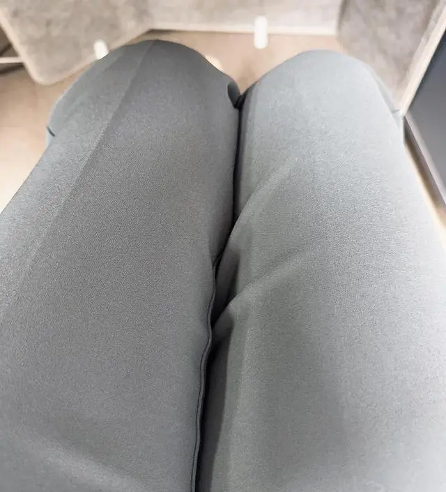 완전 편하고 핏도 이뻐서 전컬러 다 소장하고싶어요 아주 모찌슬랙스 중독입니다 