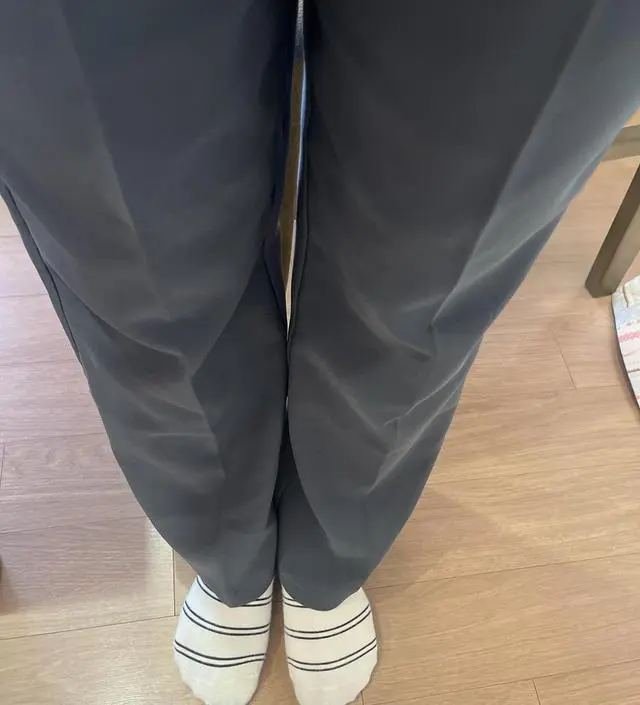 예쁜 그레이색상, 적당한 핏과 길이, 가성비까지… 어디서 이런 바지를 살 수 있을까요