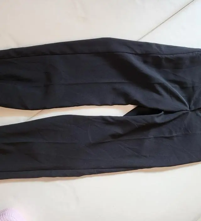 사이즈도 딱이고 너무 편하고, 핏도 잘 살아요! 세탁 후 건조기 돌리면 안된다고 되어 