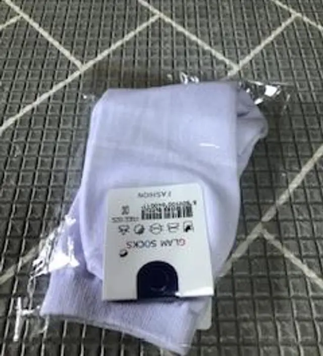 워낙 기본템이라 잘 신을거같아요 길이감 좋고 마감도 좋습니다 잘 신을게요
