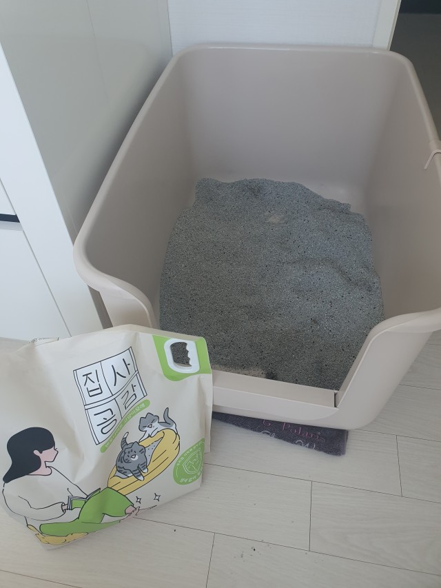 떠돌다가 정착한 모래입니다~ 입자 섞어서 사용하는데 좋아요~
